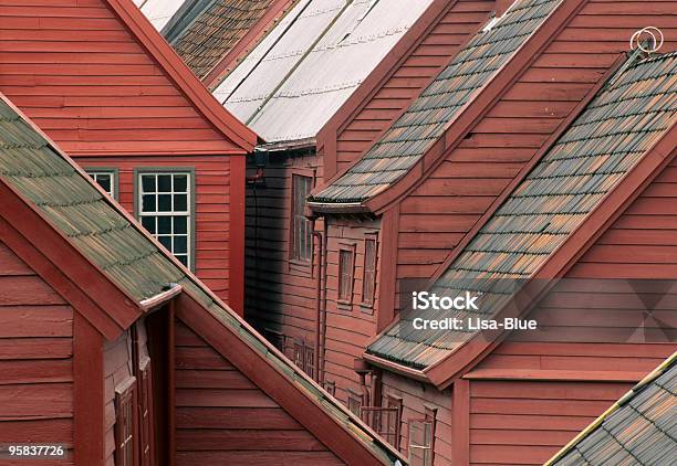 Escandinava Casas Vermelho - Fotografias de stock e mais imagens de Aldeia - Aldeia, Aldeia de Pescador, Antigo