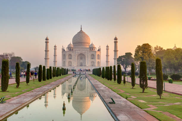 istock Taj Mahal at the sunrise, Arga, India 958400788