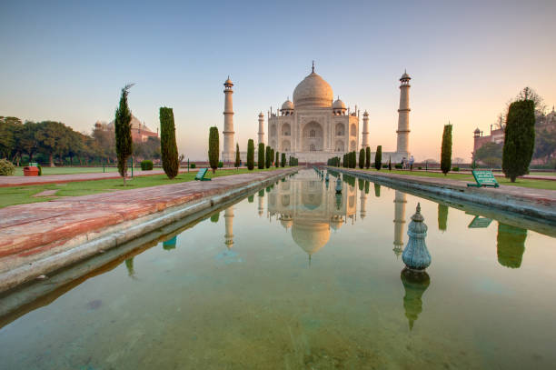 istock Taj Mahal at the sunrise, Arga, India 958400800