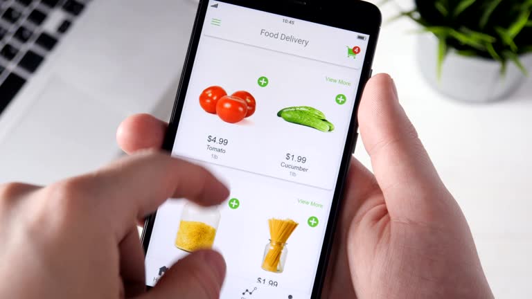 Ordering food online using smartphone app