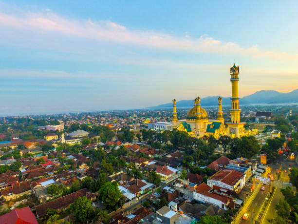 istock Islamic Center Lombok 958497034