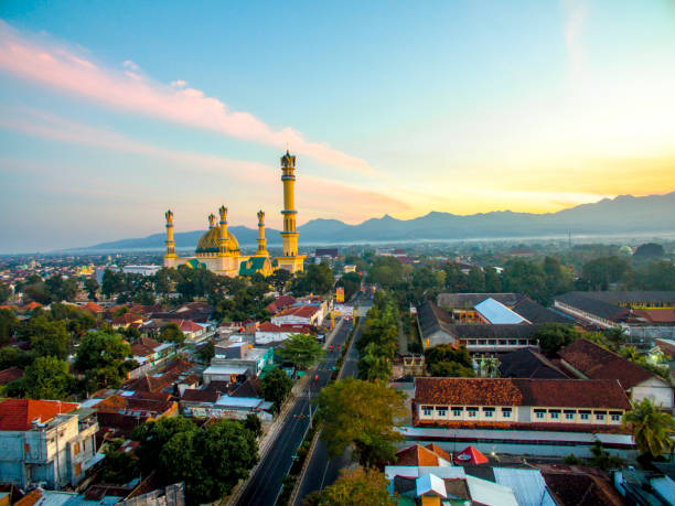 istock Islamic Center Lombok 958497068