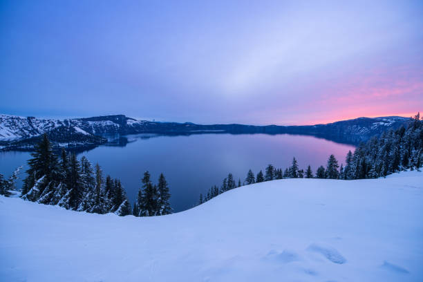 istock Winter in Crater Lake NP 958532098