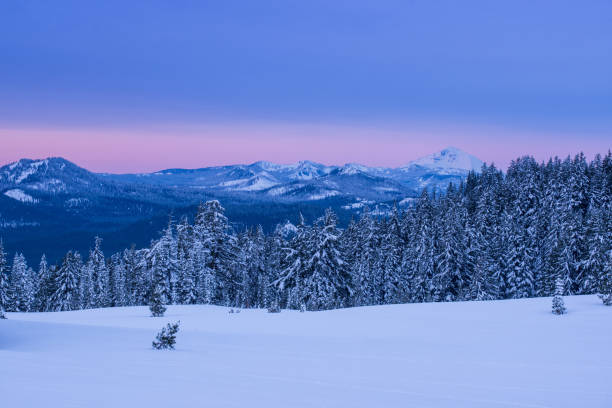 istock Winter in Crater Lake 958532234