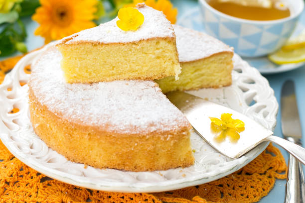 istock Italian sweet cake Torta Margherita with icing sugar 958550084