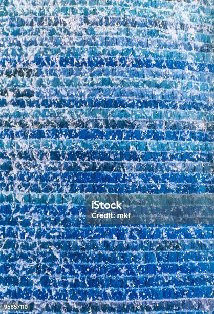 Funcionamiento De Agua Azul De Tejas Foto de stock y más banco de imágenes de Abstracto - Abstracto, Agua, Azul