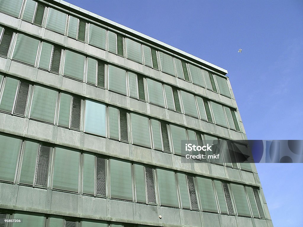 officebuilding verde - Foto de stock de Acero libre de derechos