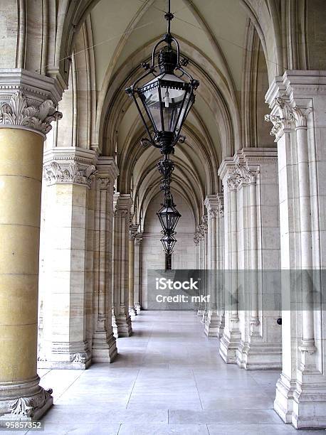 Arcos E Luzes - Fotografias de stock e mais imagens de Arquitetura - Arquitetura, Viena, Arcaico