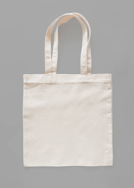 手提袋帆布布布生態購物袋樣機在灰色背景上隔離的空白範本 (修剪路徑) - 環保袋 個照片及圖片檔