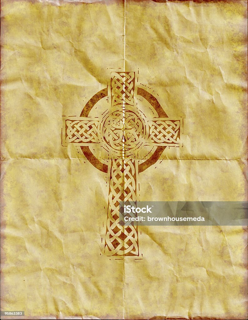 Кельтский/Христианский крест в пергаментной бумаге - Стоковые фото Кельтский крест роялти-фри