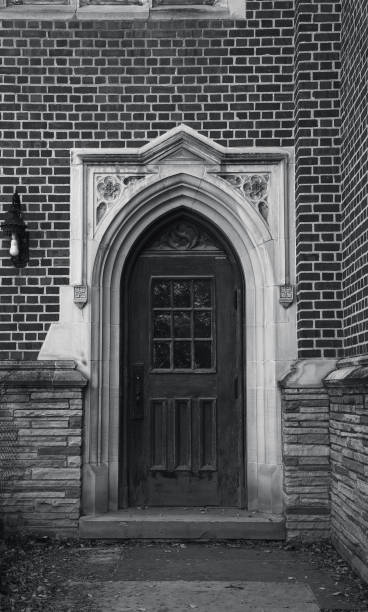 istock Black and White Vintage Door 958635308
