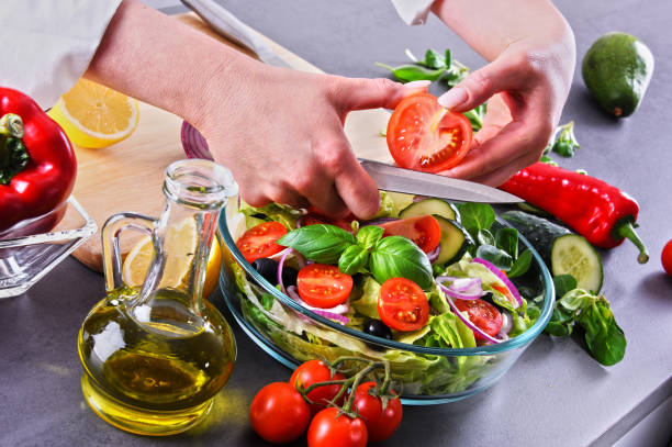 Preparation of a vegetable salad from fresh organic ingredients
