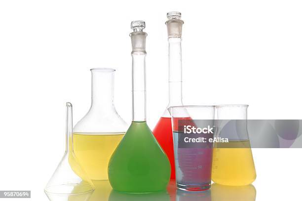 Chemischen Retorten Stockfoto und mehr Bilder von Analysieren - Analysieren, Blau, Chemie