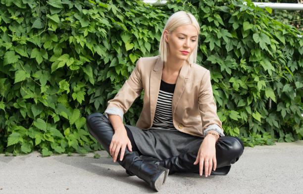 istock Stylish young blonde woman 958728226