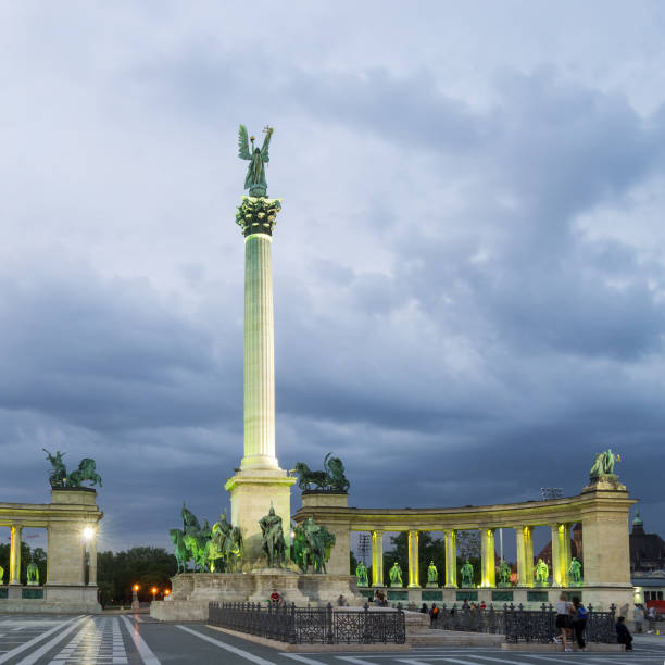 istock Budapest - View of the Heroes' Square at Dusk 958760038