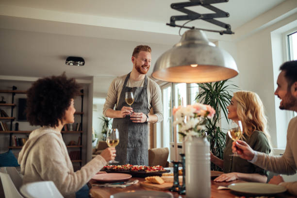istock Guys, thank you for coming over 958771568