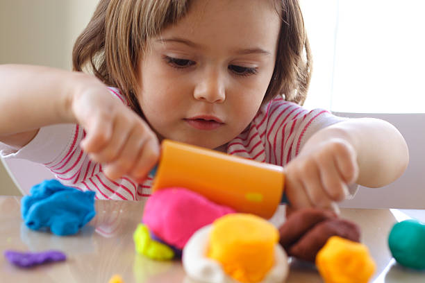 playdough jogo - plasticina - fotografias e filmes do acervo