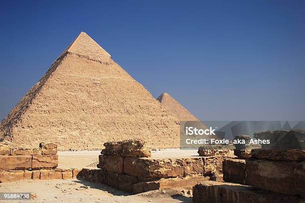 피라미드 경외감에 대한 스톡 사진 및 기타 이미지 - 경외감, 고고학, 고대 문명