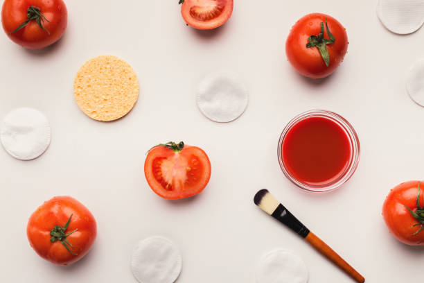 istock Handmade tomato face mask for home skin care 958858222