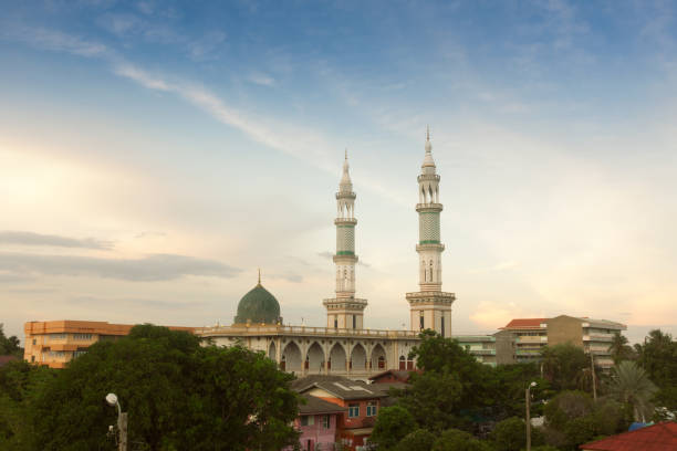 istock Anyusro Mosque in Bangkok , Thailand 958858226