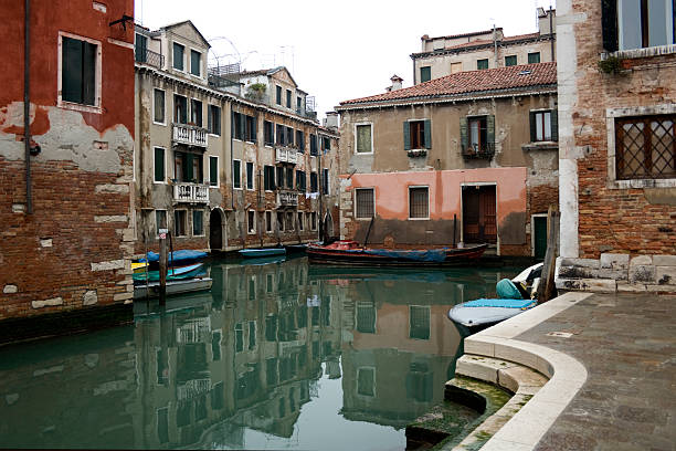 istock Venice - Sestier de S. Polo 95886264