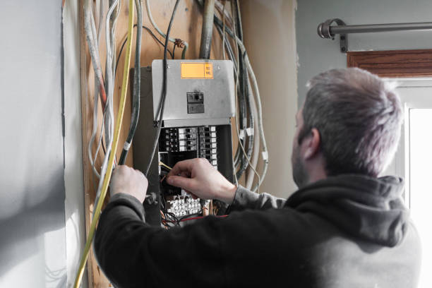 istock Electrician Upgrading a Homes Distribution Board 958969076