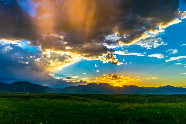 istock Sunset in Boulder, Colorado 958999374