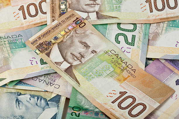 canadian soldi - banconota del dollaro canadese foto e immagini stock