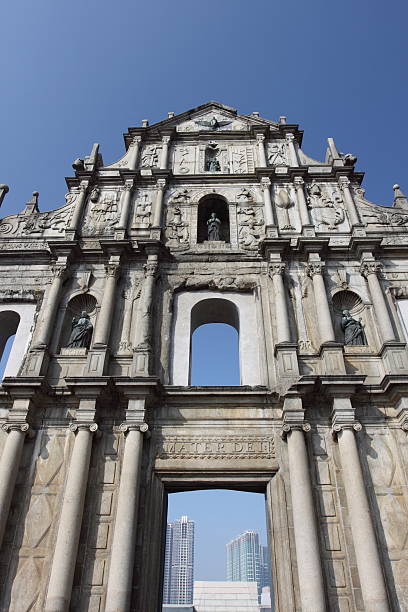 istock Ruins of St. Paul's Cathedral 95901636