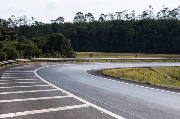 istock Highway on a beautiful sunny day 959049956