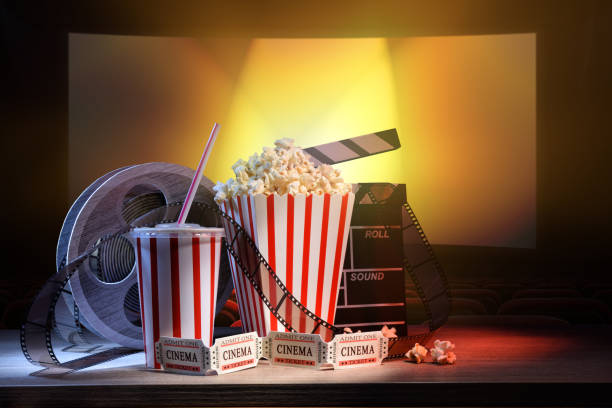 istock Equipment and elements of cinema and background cinema horizontal composition 959115138