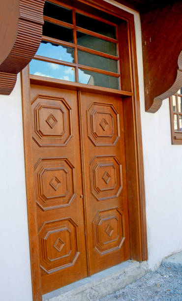 istock wooden door 959128948