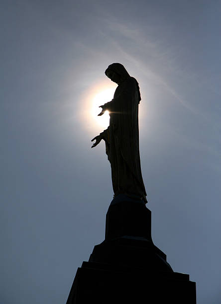 istock Virgin Mary Blessings Statue Silhouette 95919449
