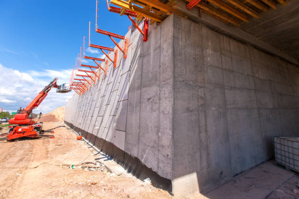 istock Construction machine for the construction of the viaduct 959203474
