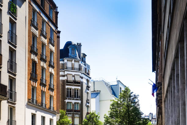 istock old-fashioned building in paris ,Europe 959215906