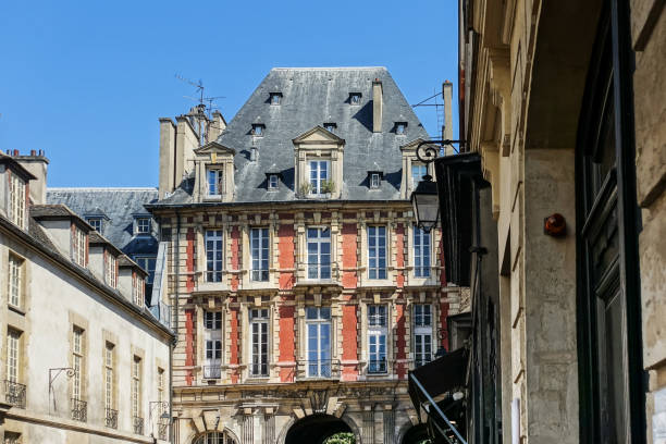 istock old-fashioned building in paris ,Europe 959215958