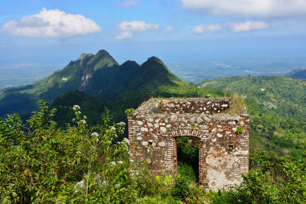 Haiti Mountain range over Haiti and remains of the French Citadelle la ferriere built on the top of a mountain"r"n citadel haiti photos stock pictures, royalty-free photos & images