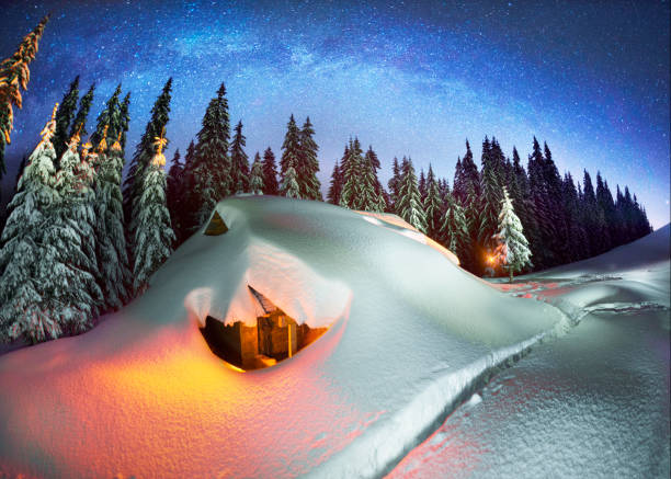 istock Christmas House in the Carpathians 959248376