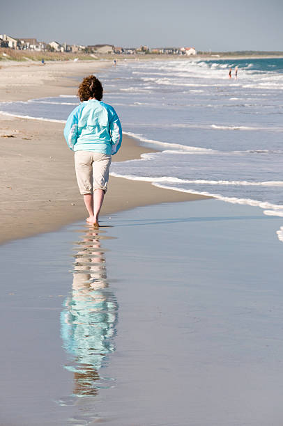 beach walk, na carolina do sul - south carolina beach south north carolina - fotografias e filmes do acervo