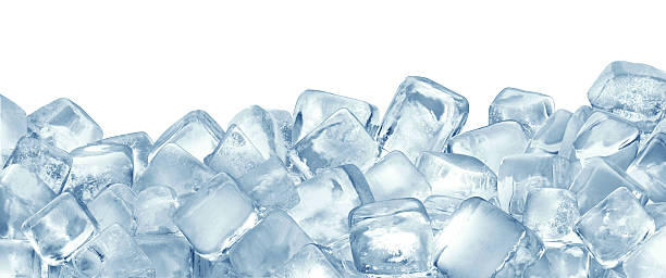 cubos de hielo - hielo fotos fotografías e imágenes de stock