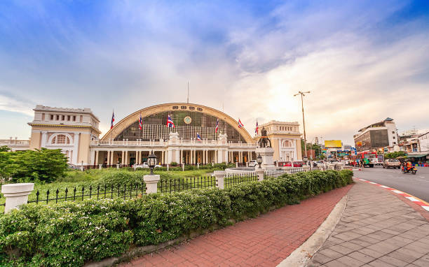 istock Bangkok Grand Central Terminal Railway Station in sunset 959288894