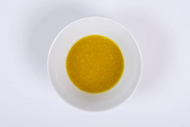 istock Creamy broccoli soup on a white 959289512