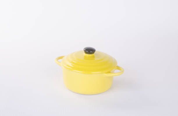istock pot or ceramic food pot on a background 959312910
