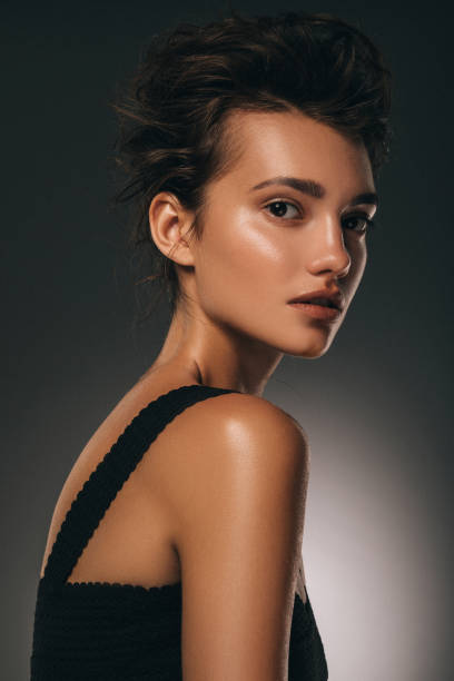 istock Beautiful woman 959371832