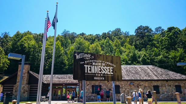 The Tennessee Welcome Station at the northern Tennessee border along I-75 on a summer day.