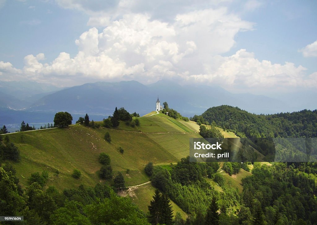 alpine capela tranquilo - Foto de stock de Alpes europeus royalty-free