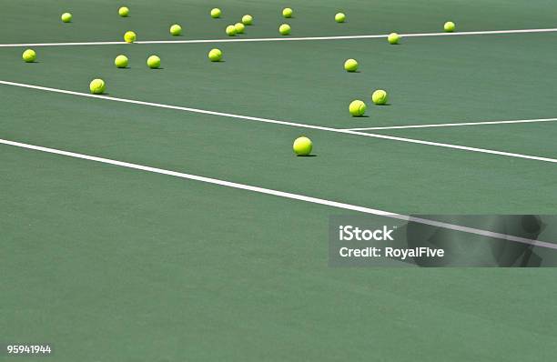 テニスボールのコート - ウィンブルドンのストックフォトや画像を多数ご用意 - ウィンブルドン, カラー画像, クレイコート