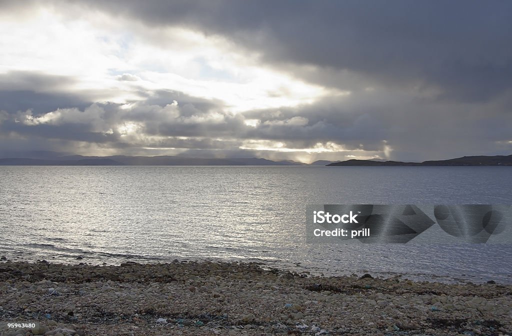 scottish praia com pedras - Foto de stock de Cena de tranquilidade royalty-free