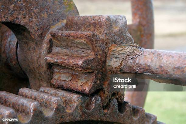 Rusty Equipamento De Rodas - Fotografias de stock e mais imagens de Acabado - Acabado, Alegoria, Antigo