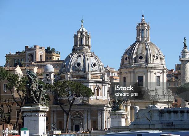 Сантамария Di Loreto — стоковые фотографии и другие картинки Без людей - Без людей, Большой, Большой город